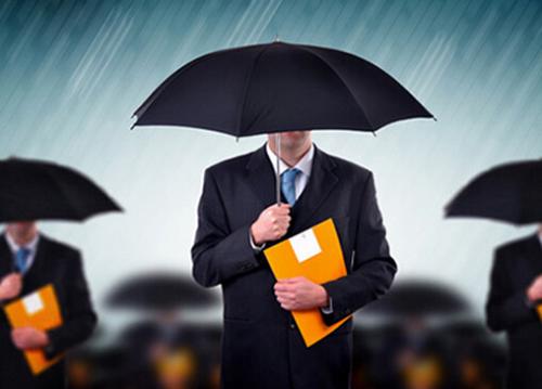 <b>保险中介“追名”，还是“逐利”？</b>