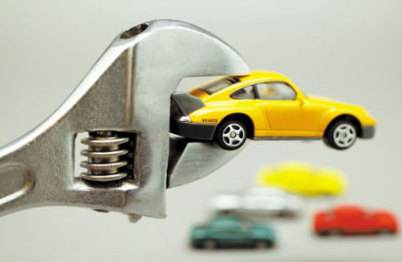 大公司也扛不住了？传人保平安等带头，提议统一商业车险手续费率上限