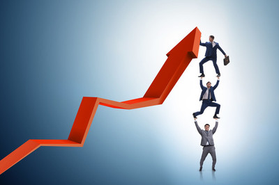 寿险业前三季度盈利成绩单：行业利润同比飙涨50%，6险企偿付能力敲警钟